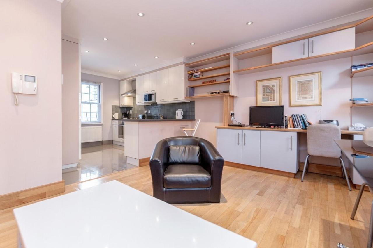 Beautiful 1 Bedroom Apartment In Victoria 伦敦 外观 照片