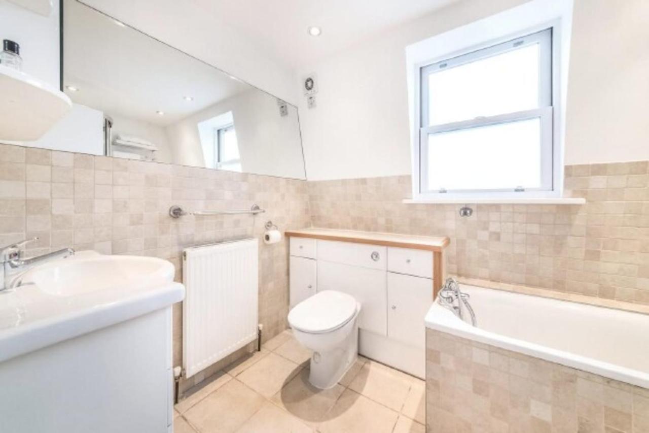 Beautiful 1 Bedroom Apartment In Victoria 伦敦 外观 照片